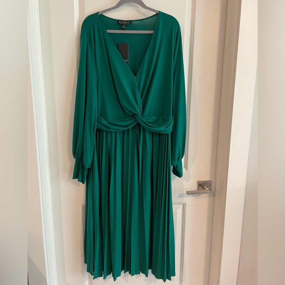 NWT Eloquii Knot Front Pleated Skirt Dress